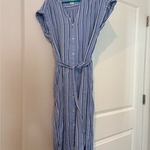 GAP Maxi Dress with V-Neck and Dolman Cap Sleeves